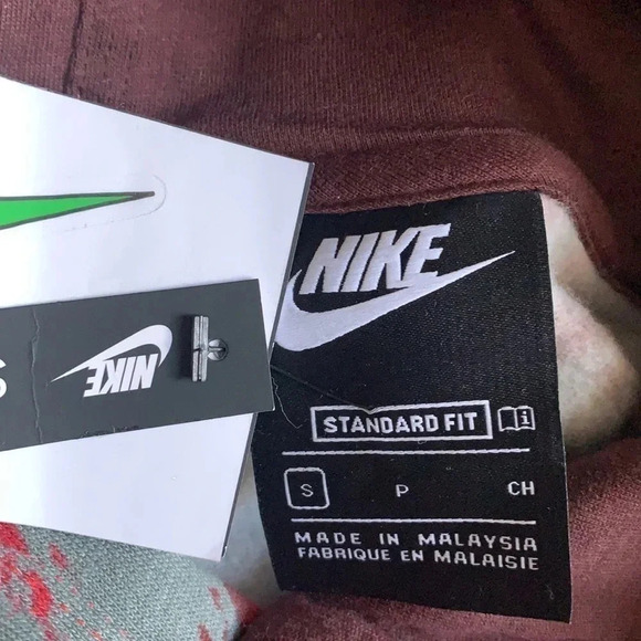 Nike Red Camouflage Hoodie Size Large New - Picture 5 of 9